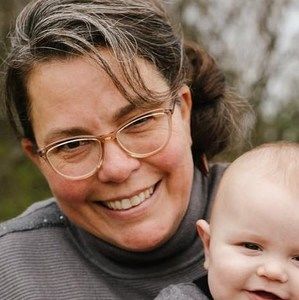 Meet your Posher, Lois